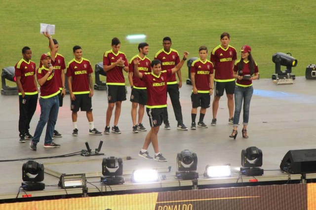 ¡Campeones en nuestros corazones! Las imágenes que no viste del recibimiento de la Vinotinto Sub 20. Foto: Eduardo Ríos / lapatilla.1eye.us