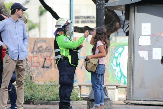 Estragos tras la brutal represión en Altamira este #14Jun/Foto: Régulo Gómez 