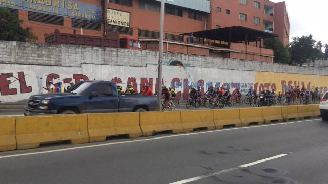 @FabioLValentini Los manifestantes recorrieron varias calles de la ciudad 