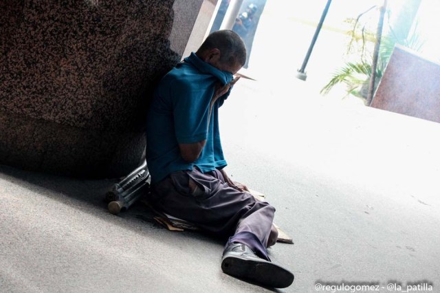 Mientras el régimen reprime, la resistencia se le planta a Maduro en la calle. Foto: Régulo Gómez / lapatilla.1eye.us