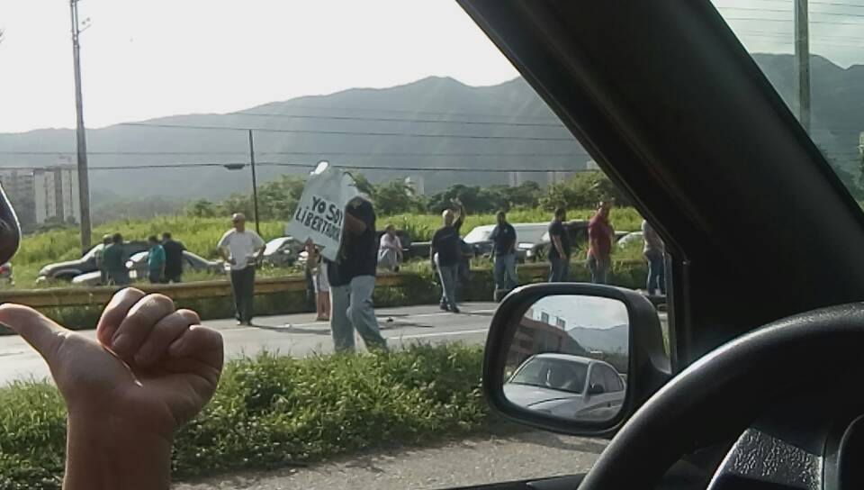 Protesta en el sector Tazajal del estado Carabobo #23Jun (fotos)