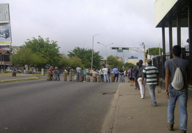 Foto: Protesta por gas doméstico cierra el paso en el viaducto viejo de San Cristóbal / Táchira News?