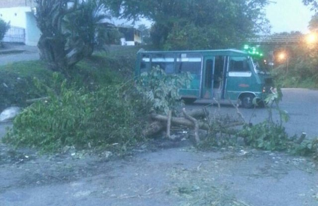 Barricadas en Rubio - Táchira / Foto: @BlancaR_Vzla