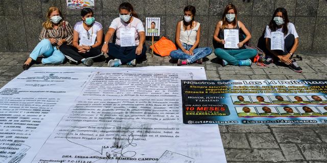 Foto: Familiares de los 14 Polichacao iniciaron huelga de hambre / nota de prensa 