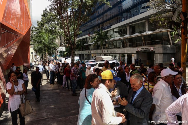 MUD suscribió documento desde el Centro Cultural Chacao para defender la vigencia de la Constitución Nacional y lograr la salida del gobierno. Foto: Will Jiménez