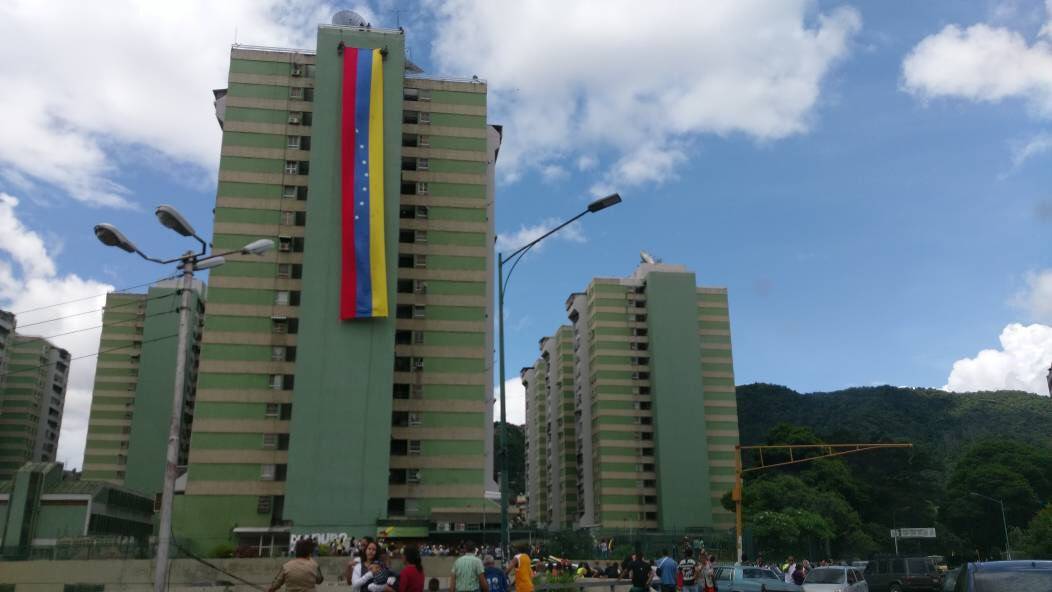 El Paraíso también amaneció con barricadas este #7Ago