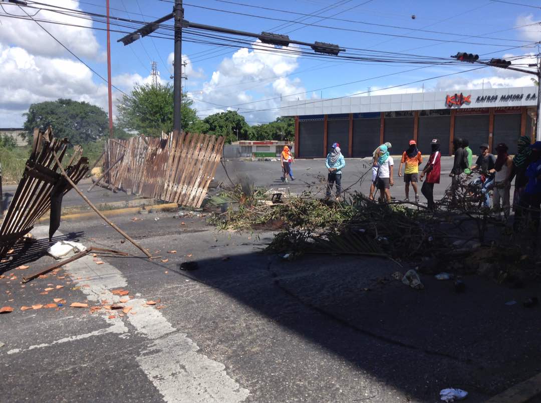 Funcionaria de Polilara presentó quemaduras de primer grado tras escaramuzas durante este miércoles