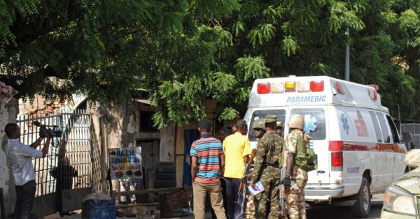 Al menos 10 muertos y 20 heridos por atentado suicida en mezquita de Nigeria