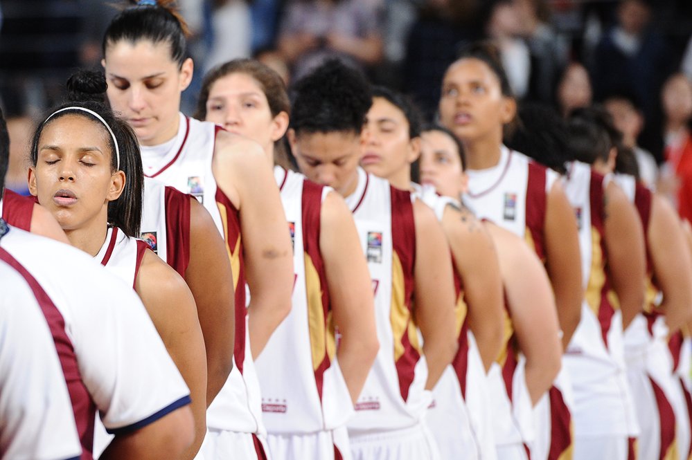 Selección femenina de baloncesto viaja en tandas a Buenos Aires por problemas conexión aérea