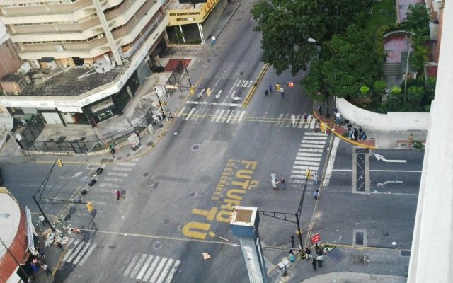 Avda Rómulo Gallegos con Avda Ppal Boleita Norte // Foto @edgarcardenasp