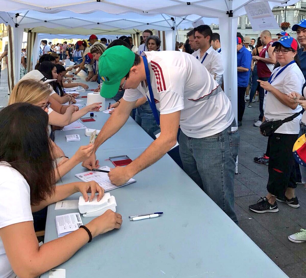 En España, miles de venezolanos dicen tres veces Sí (Fotos)