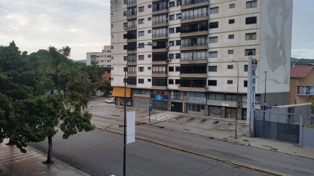 Avenida Francisco de Miranda a la altura de Los Dos Caminos // Foto @Neho17 