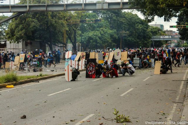 La marcha hacia el TSJ desde el inicio a la represión. Foto: Will Jiménez / lapatilla.1eye.us