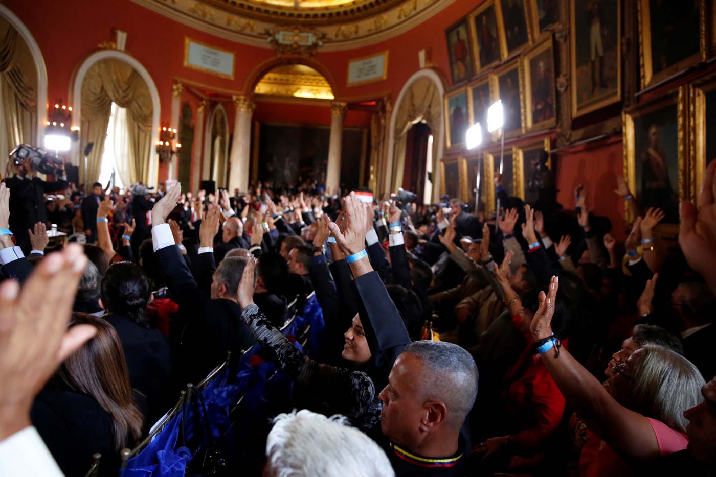 Duración de la constituyente cubana supera el período presidencial de Maduro