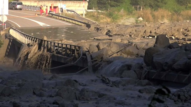 Still image taken from video shows the remote village of Bondo in Switzerland, August 23, 2017 after a landslide struck it. REUTERS/LOCAL TEAM via Reuters TV NO ACCESS IT WEBSITES ITALY OUT SWITZERLAND OUT