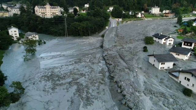 Still image taken from video shows the remote village of Bondo in Switzerland, August 23, 2017 after a landslide struck it. REUTERS/LOCAL TEAM via Reuters TV NO ACCESS IT WEBSITES ITALY OUT SWITZERLAND OUT