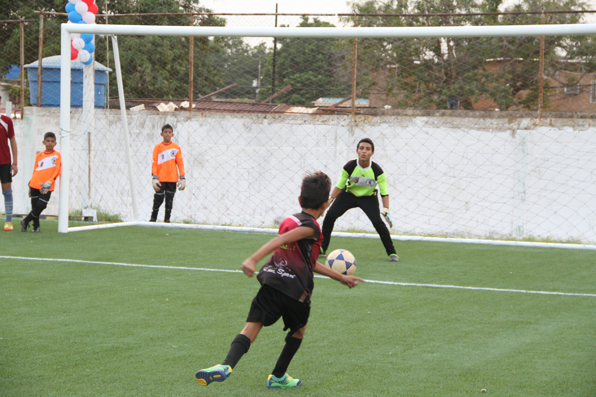 Todas las parroquias de Maracaibo disfrutan los festivales deportivos de la Alcaldía