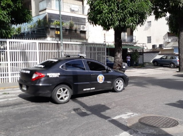 Presencia del Sebin en los alrededores de Centro Plaza tras rueda de prensa de VP / Créditos: Luis Gonzalo Pérez