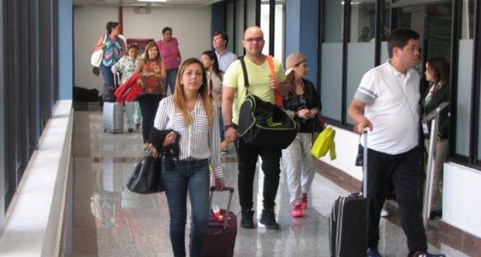 Casi 43.000 venezolanos buscan regularizarse en República Dominicana