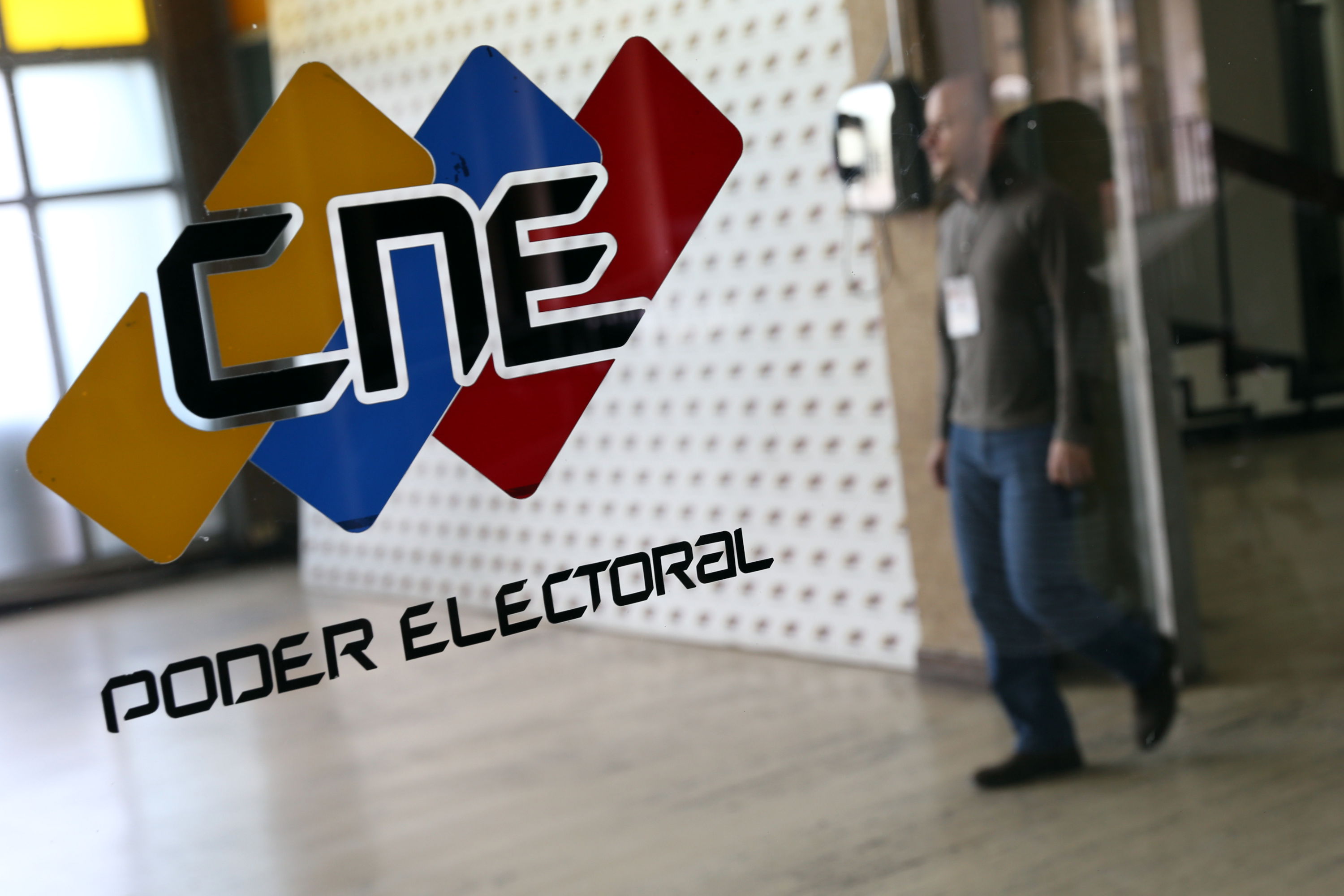 Unidad exige al CNE proclamación de Andrés Velásquez (COMUNICADO)