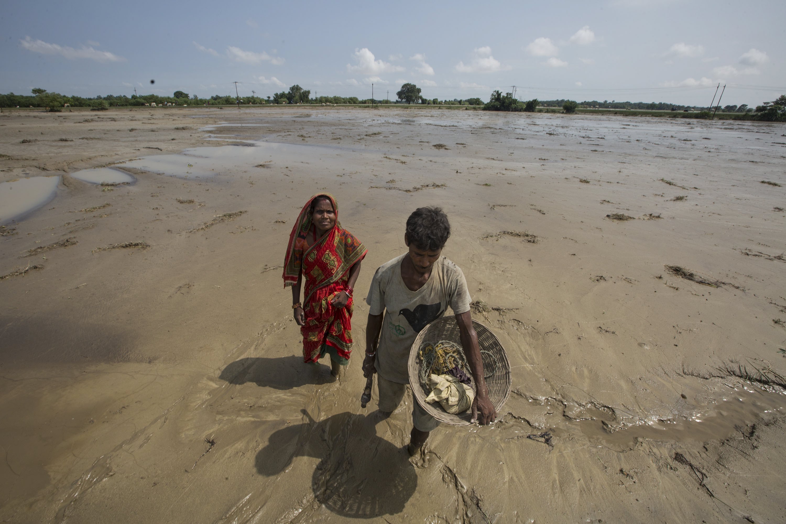 Inundaciones y deslizamientos dejan 98 muertos y 35 desaparecidos en Nepal