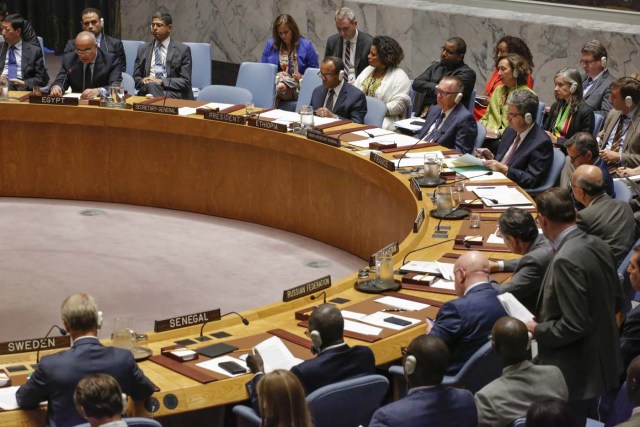 Members of the UN Security Council attends a meeting over North Korea's new sanctions on September 11, 2017 at the UN Headquarters in New York. / AFP PHOTO / KENA BETANCUR