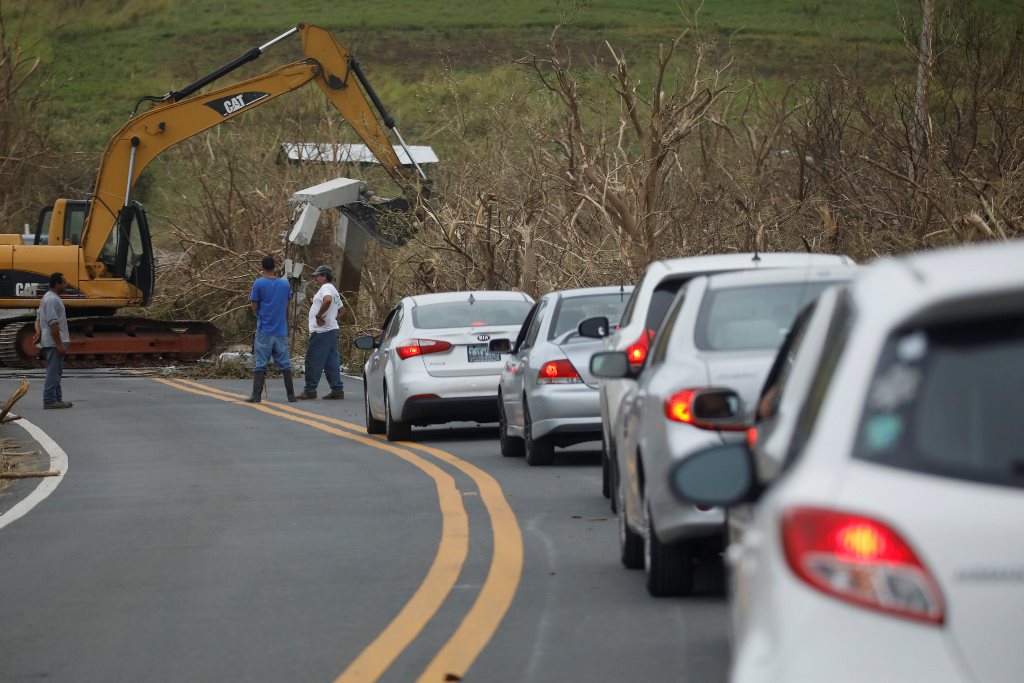 Puerto Rico: Ordenan evacuar a 70 mil personas por falla de represa tras huracán María