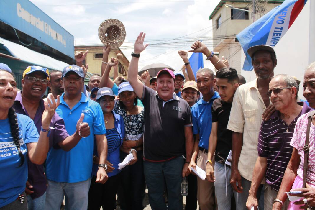 Candidato José Luis Rodríguez recorrió Barlovento para ofrecer seguridad a los mirandinos