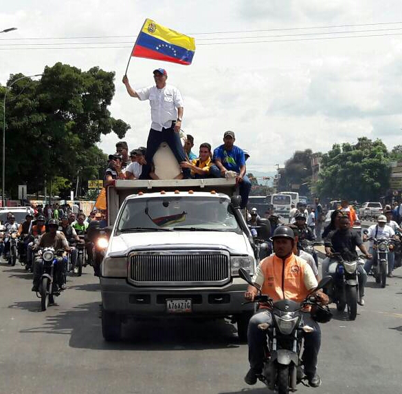 El candidato a la gobernación del estado Aragua, Ismael García