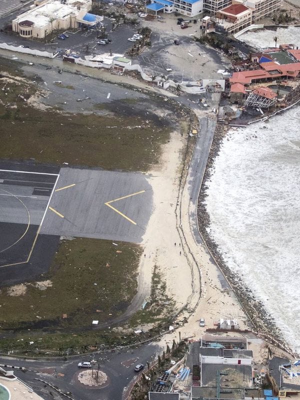 Venezuela evacuará a 40 nacionales de isla de San Martín tras paso del Irma