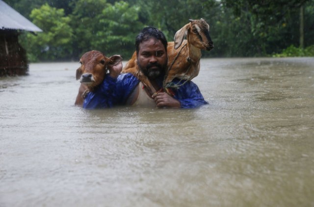 south-asia-flood-nepal-india-pakistan-bangladesh-7-59a902077fc16__880