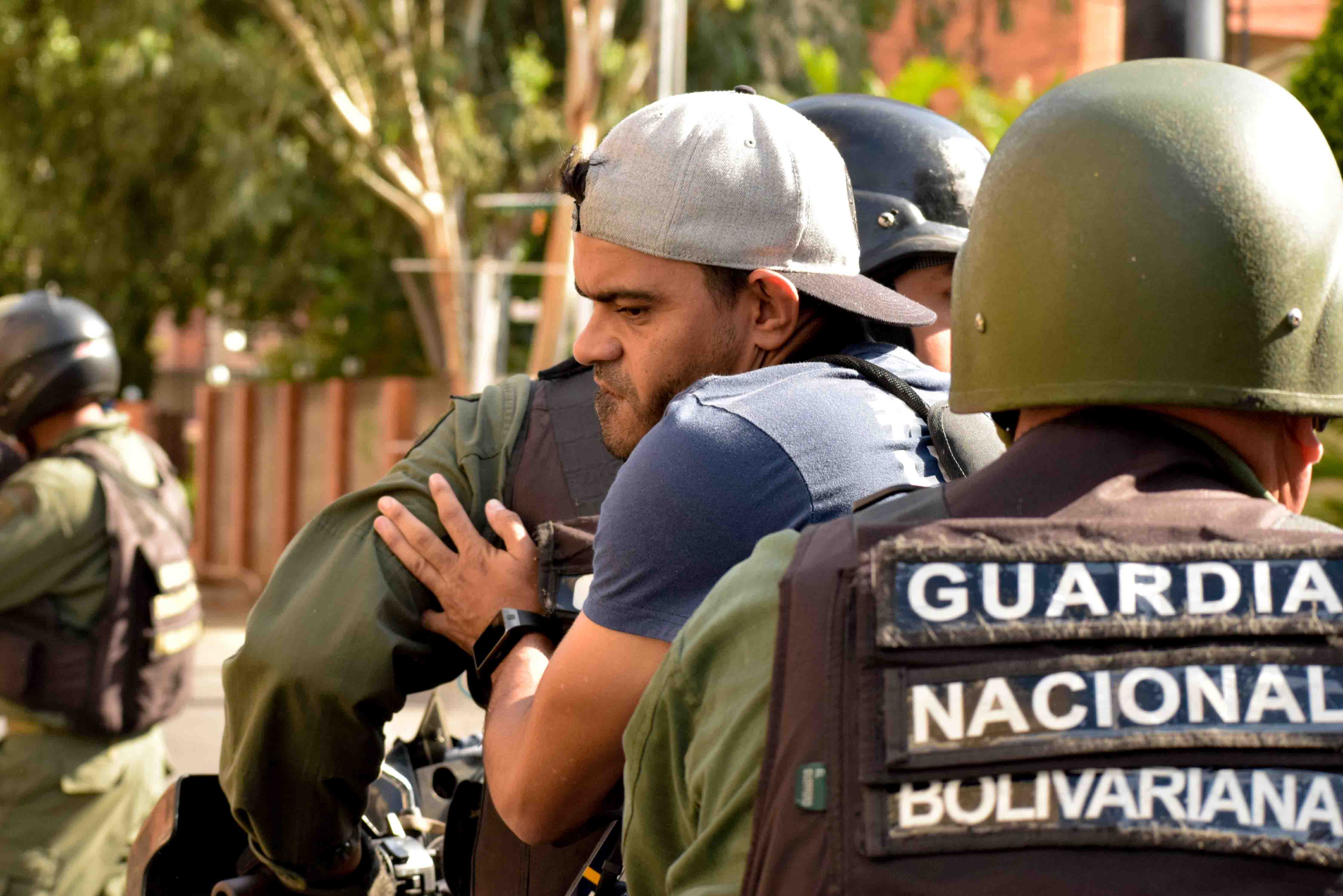 Periodistas zulianos cumplen 76 días presos en Cárcel Militar de Santa Ana