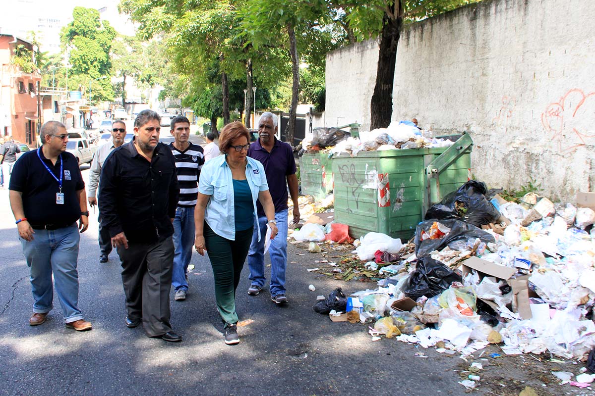 Helen Fernández: De la Caracas de  los techos rojos a la Caracas de los lamentos