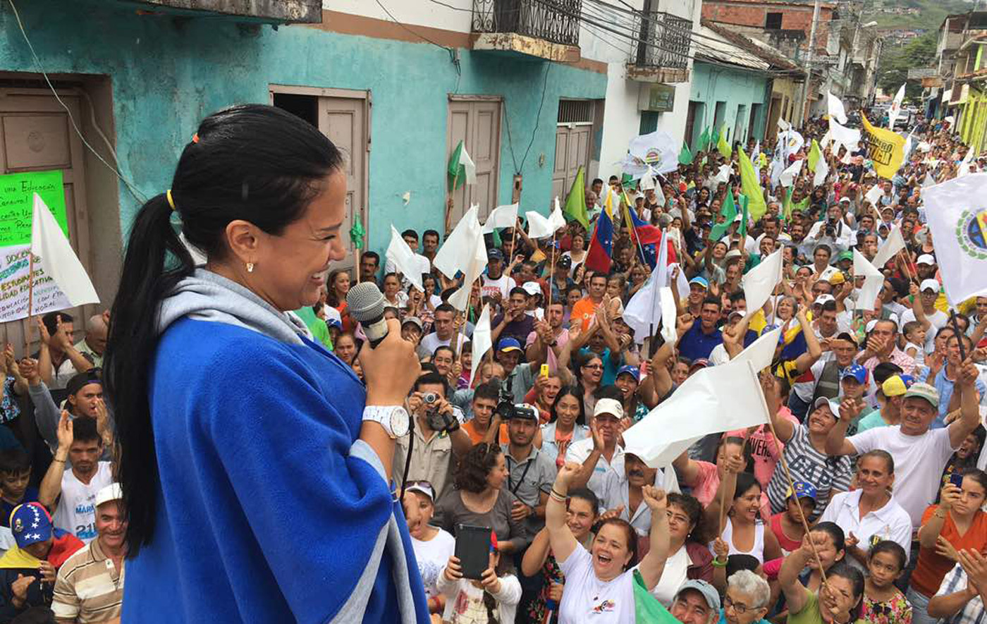 Productores de Pregonero trabajan sin descanso pese al abandono gubernamental