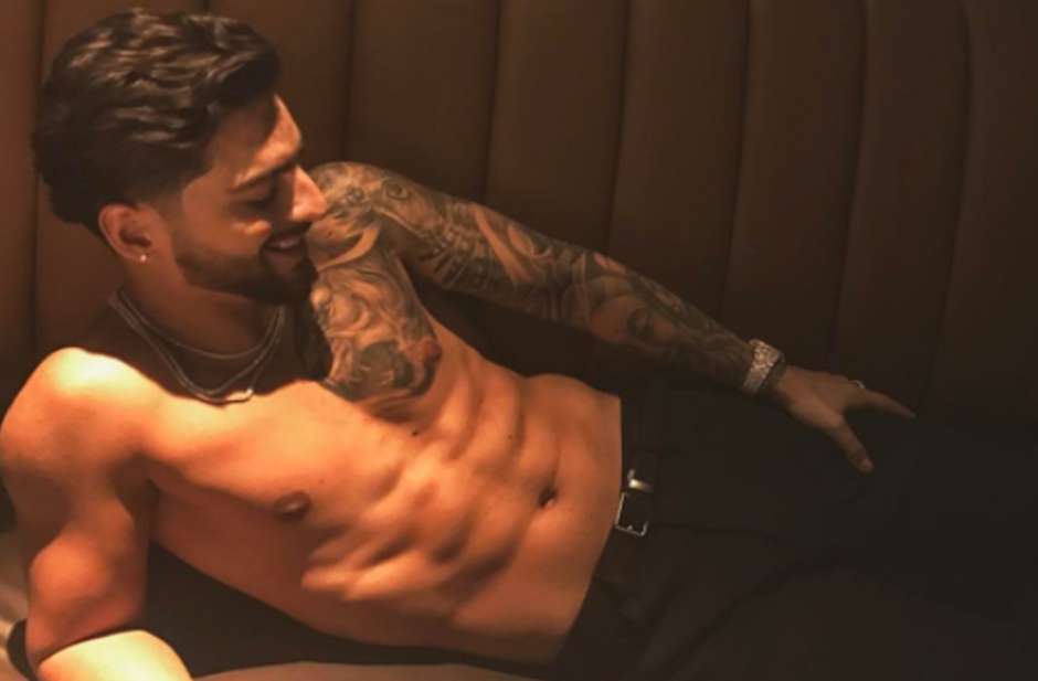 ¡Todo un icono sexual! Maluma revolucionó las redes con este candente video