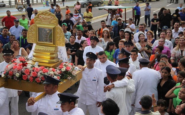 La Reina Morena regresó a Maracaibo tras recorrer los pueblos de agua. (Fotos: Cortesía Alcaldía de Maracaibo)