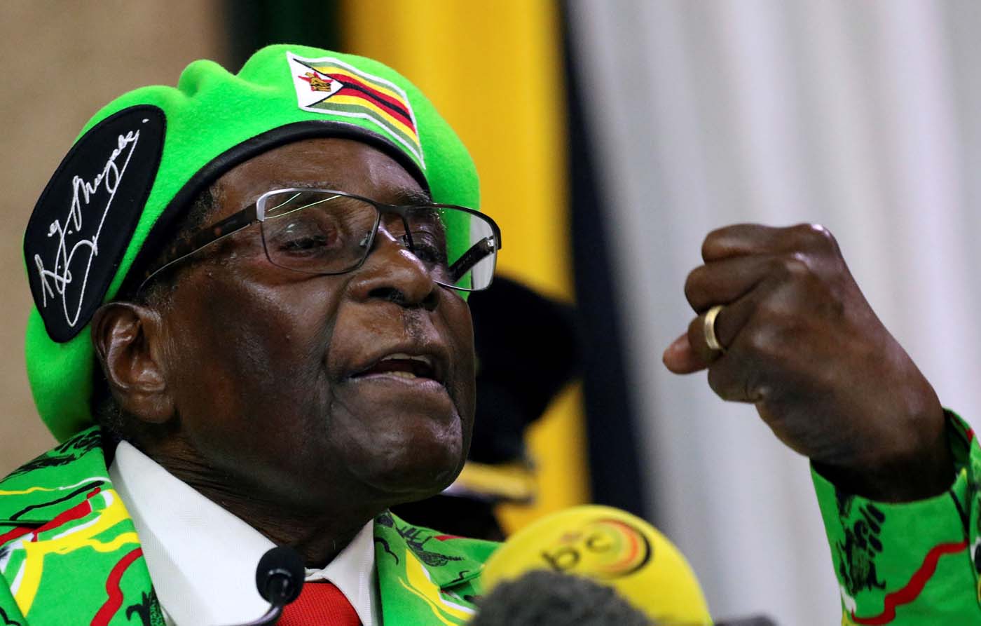 Mugabe le dijo al presidente de Sudáfrica que está detenido