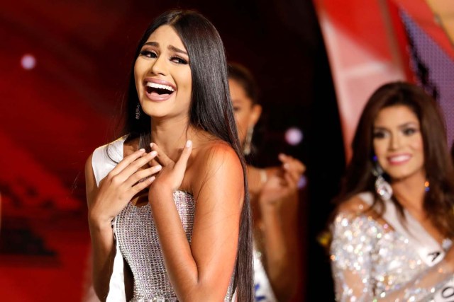 Miss Delta Amacuro, Sthefany Gutierrez, reacts after winning the Miss Venezuela 2017 pageant in Caracas, Venezuela November 9, 2017. REUTERS/Marco Bello