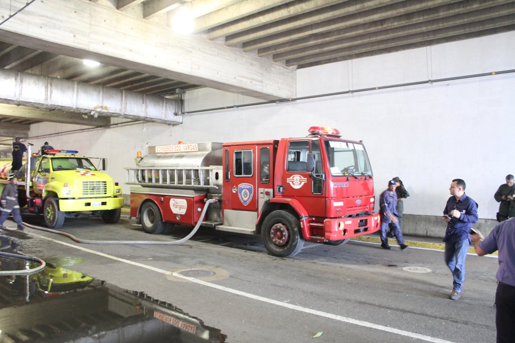 Controlado incendio en aeropuerto Internacional de Maiquetía