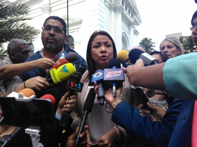 Dennis Fernández, segunda vicepresidenta de la Asamblea Nacional // Foto @AsambleaVE 