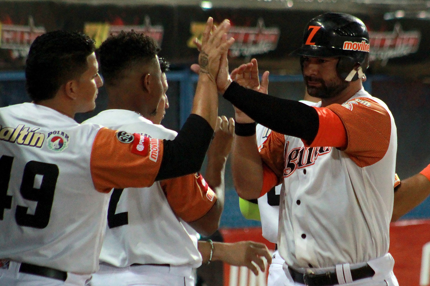 Águilas del Zulia arruinaron la fiesta a Leones del Caracas con tremendo 10 a 1