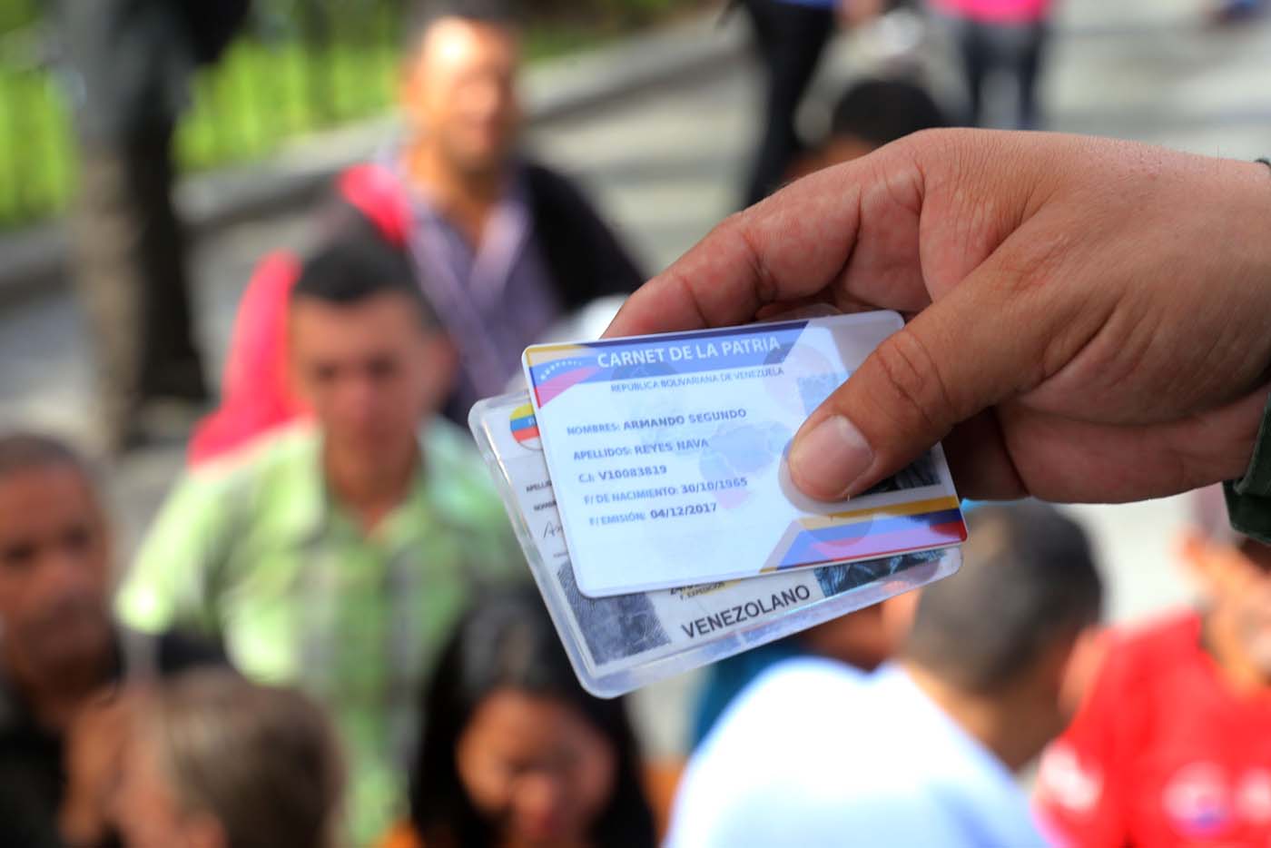 Trabajadores de la Gobernación de Lara solo cobrarán cestaticket con el carnet de la patria