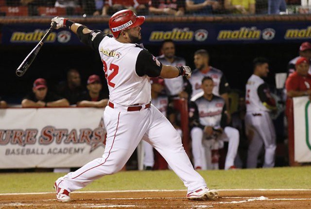 El primera base de los Cardenales de Lara, Jesús Montero. AVS Photo Report