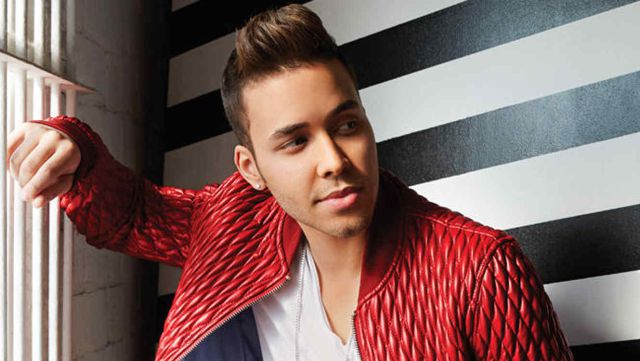 Capturamos a Prince Royce mojadito y con bóxer transparente (Foto)