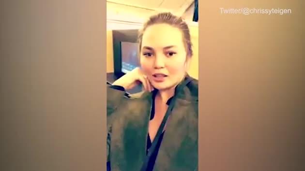 Avión en el que viajaba la modelo Christine Teigen con destino a Japón da media vuelta a Los Ángeles