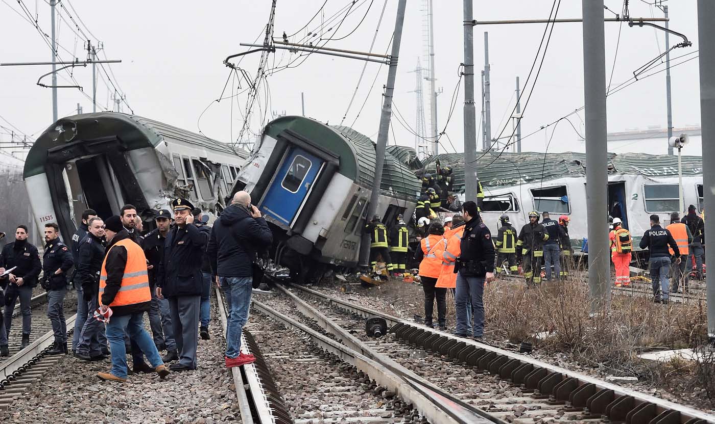 Sobreviviente de accidente de tren en Italia: Comenzó a temblar y frenó de forma brutal (fotos)