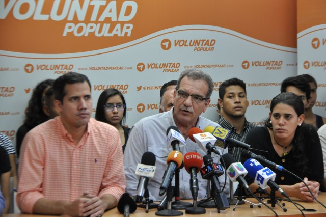 Rueda de Prensa VP. Foto news report