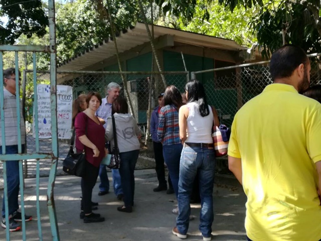 Un mes sin agua en altos de Monterrey