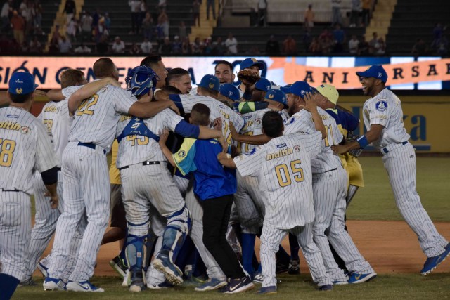 Tigres vs Magallanes Estadio JBP de Valencia Comodin