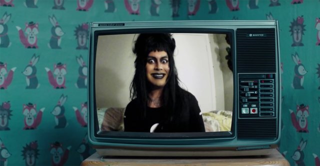 elvira-dark-netflix_elfarandi